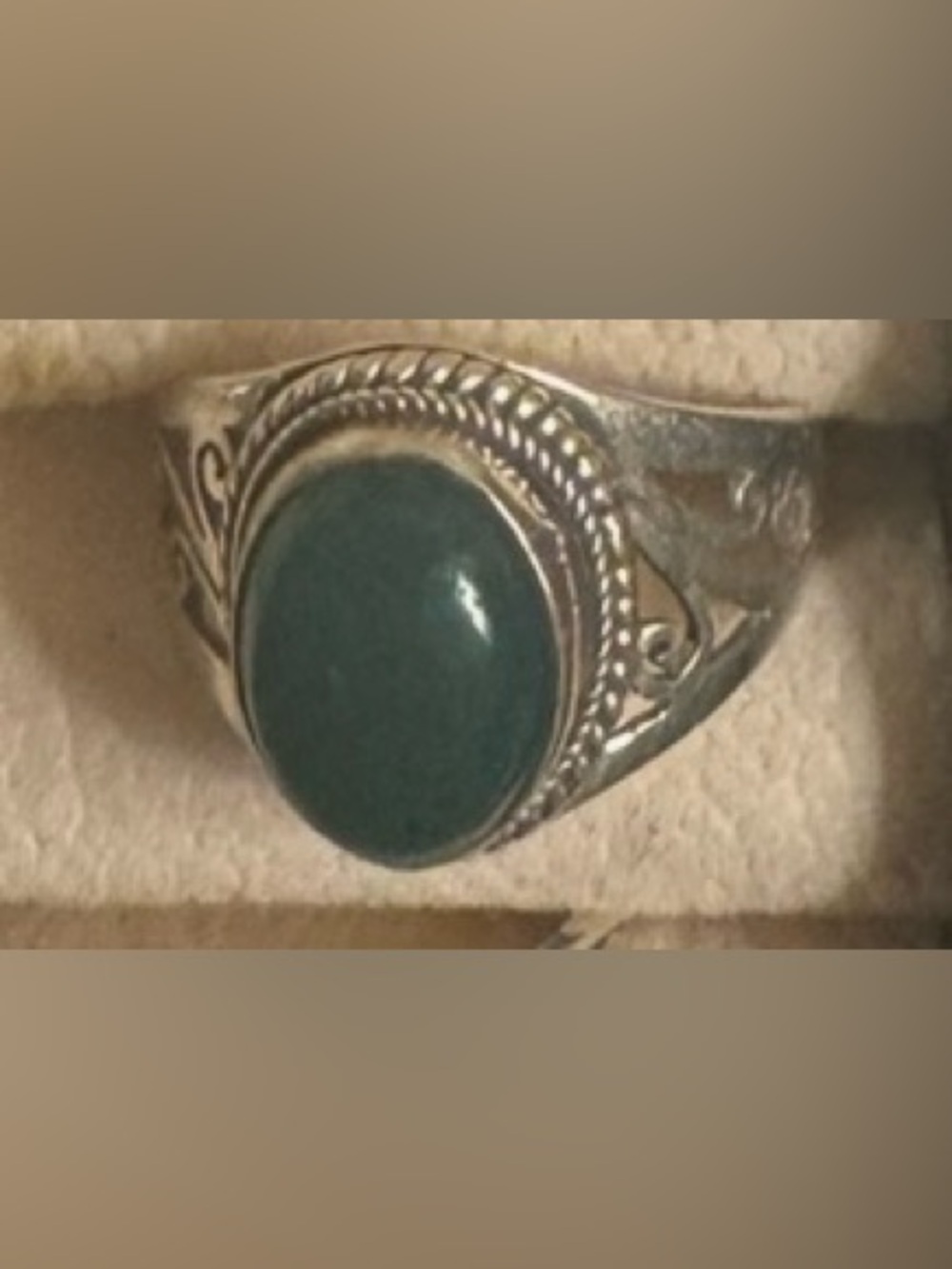 Sterling Silver Green Stone Vintage-Style Women's Ring